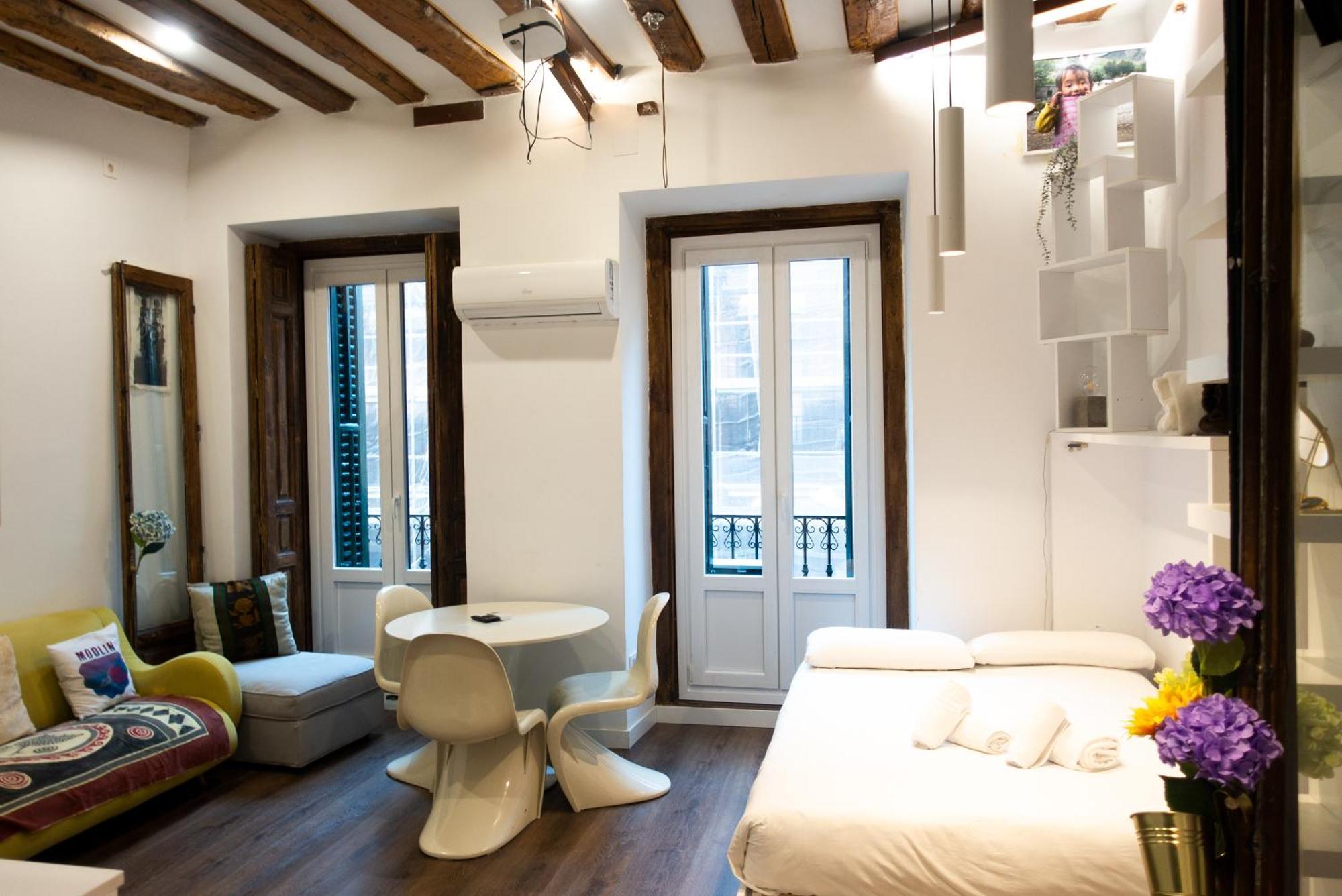 Hortaleza 4, Preciso Estudio En Chueca Junto A La Gran Via De Madrid Extérieur photo